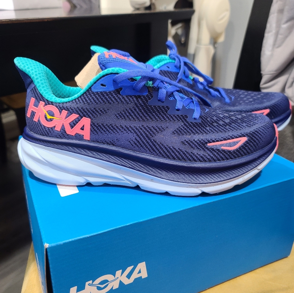 Hoka women shoes